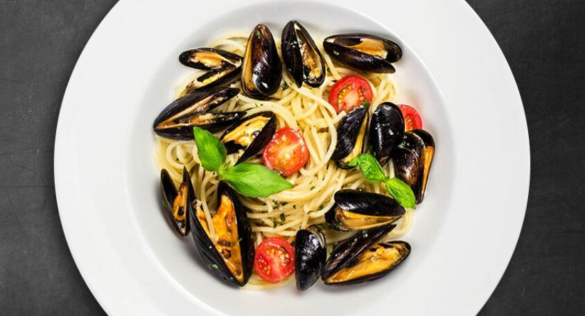 Globe Coffee House Patisserie photo 2