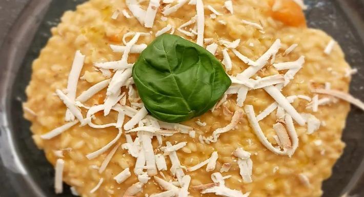 Hostaria Cosmopolitan photo 3