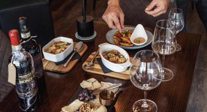 Enoteca Chiaia photo 5