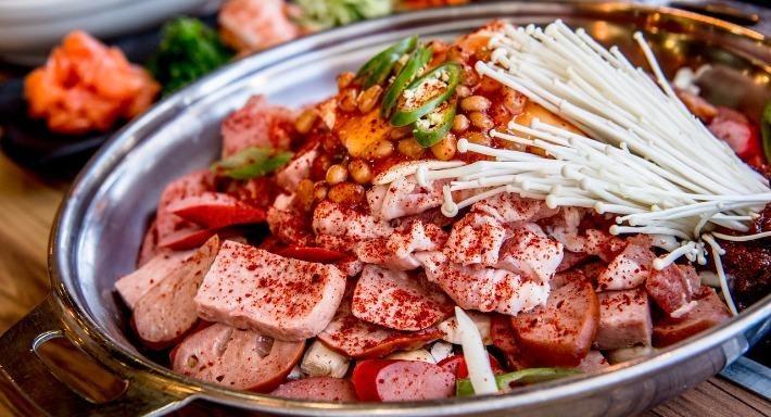 Gangnam at Carousel photo 3