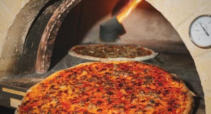 Cosmos Pizza Bar photo 2