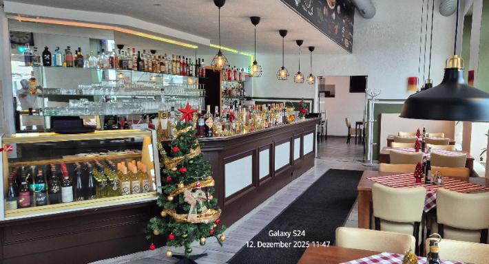 Pizzeria Ossi photo 5