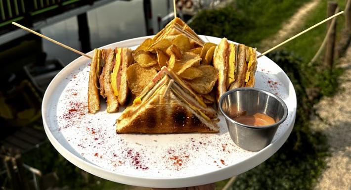 Club House Canottieri photo 2