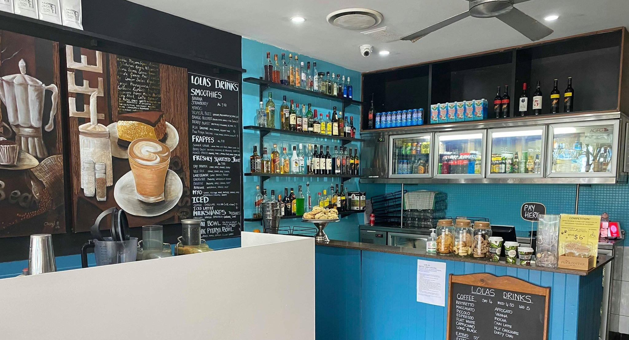 Lolas Restaurant Cafe Bar photo 2