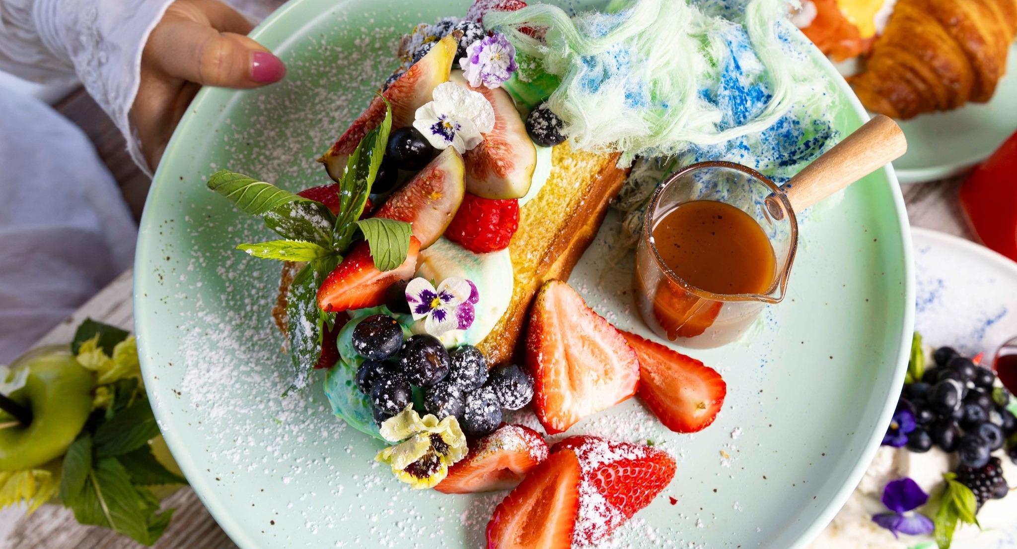 The Tiny Giant photo 5