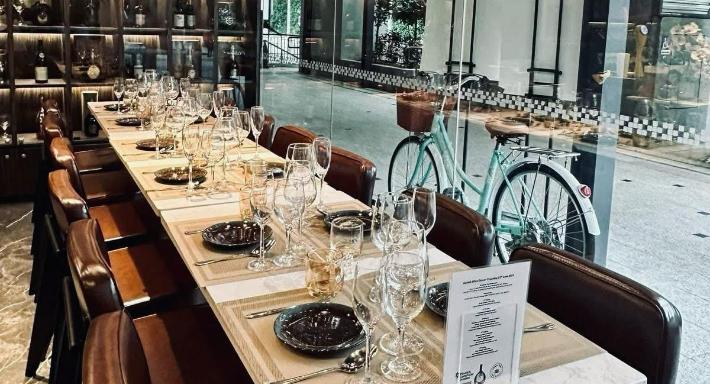 M Thai Restaurant & Bar photo 3