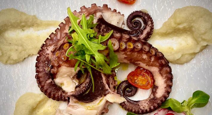 Replay Restaurant photo 3