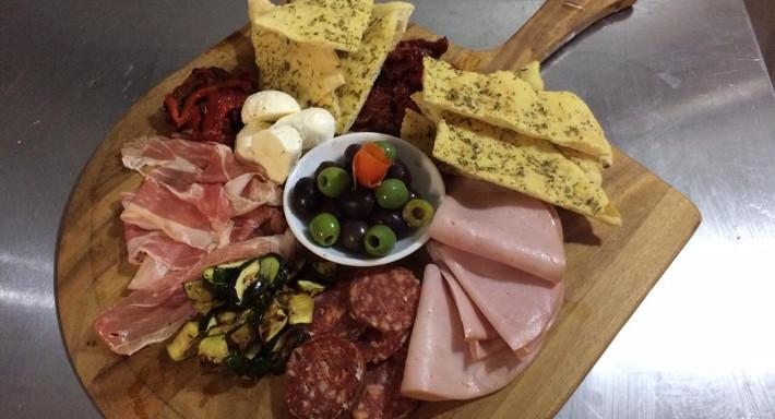 Lipari Pizza Bar photo 5