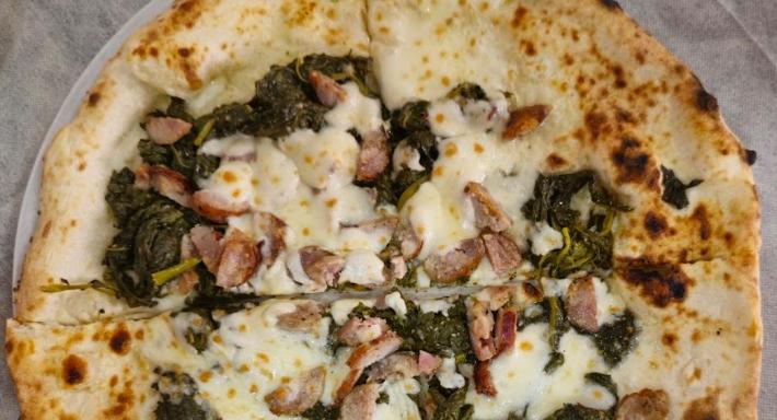 Pizzeria Vesuviana photo 4