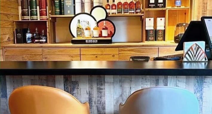 Merry-Go-Round photo 2