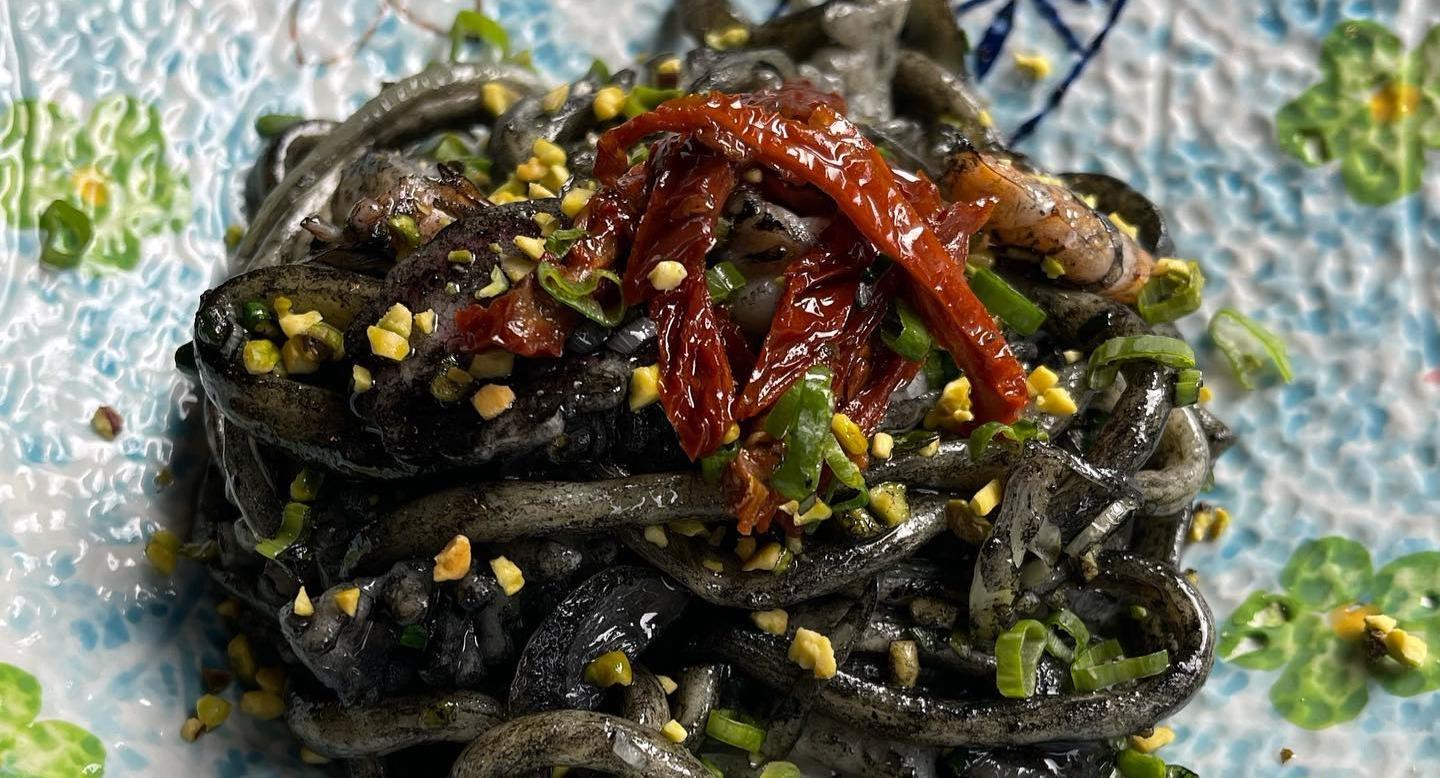 Mani in Noodles photo 4