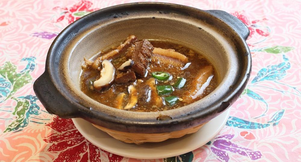 IVINS Peranakan Restaurant, Binjai Park