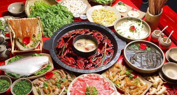 HOT POT BBQ 重庆火锅 东北烧烤 ristorante carpi photo 3