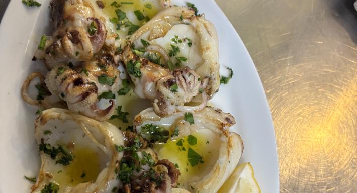 Pescheria ristorante in alto mare photo 2