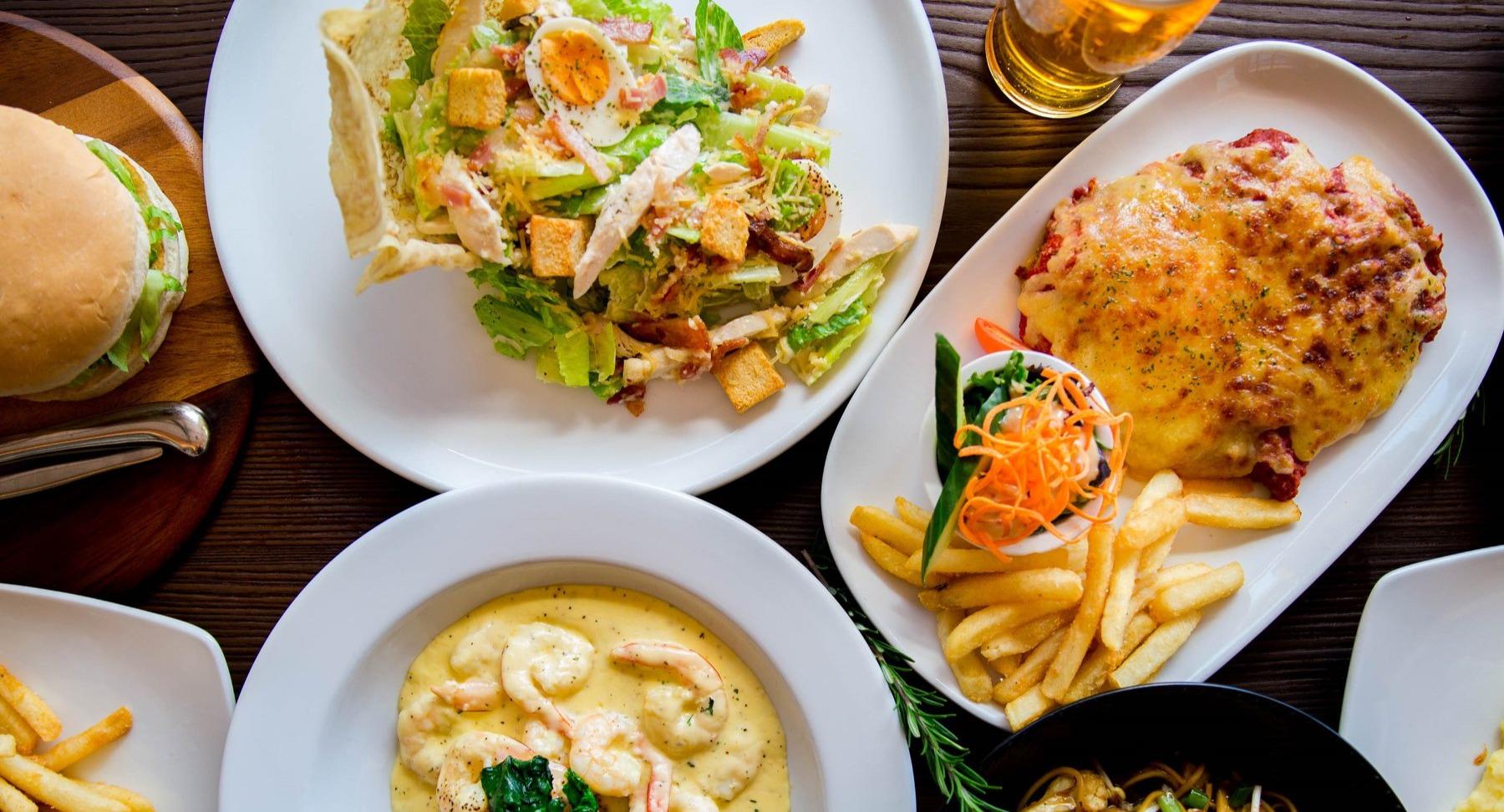 7th Avenue Bar & Restaurant photo 2