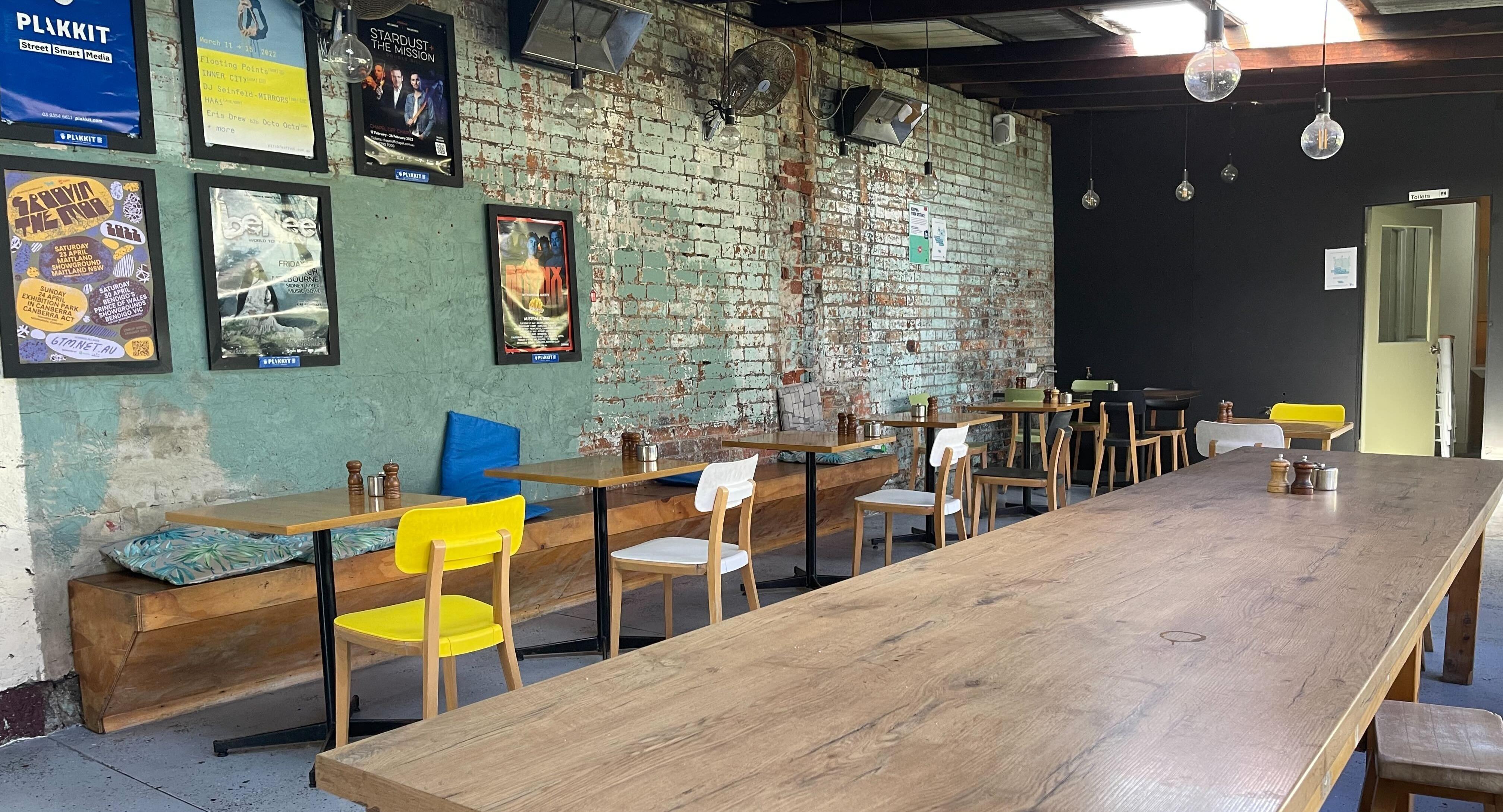 Neighbours Cafe photo 4