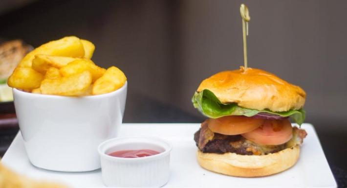 Hadley House photo 4