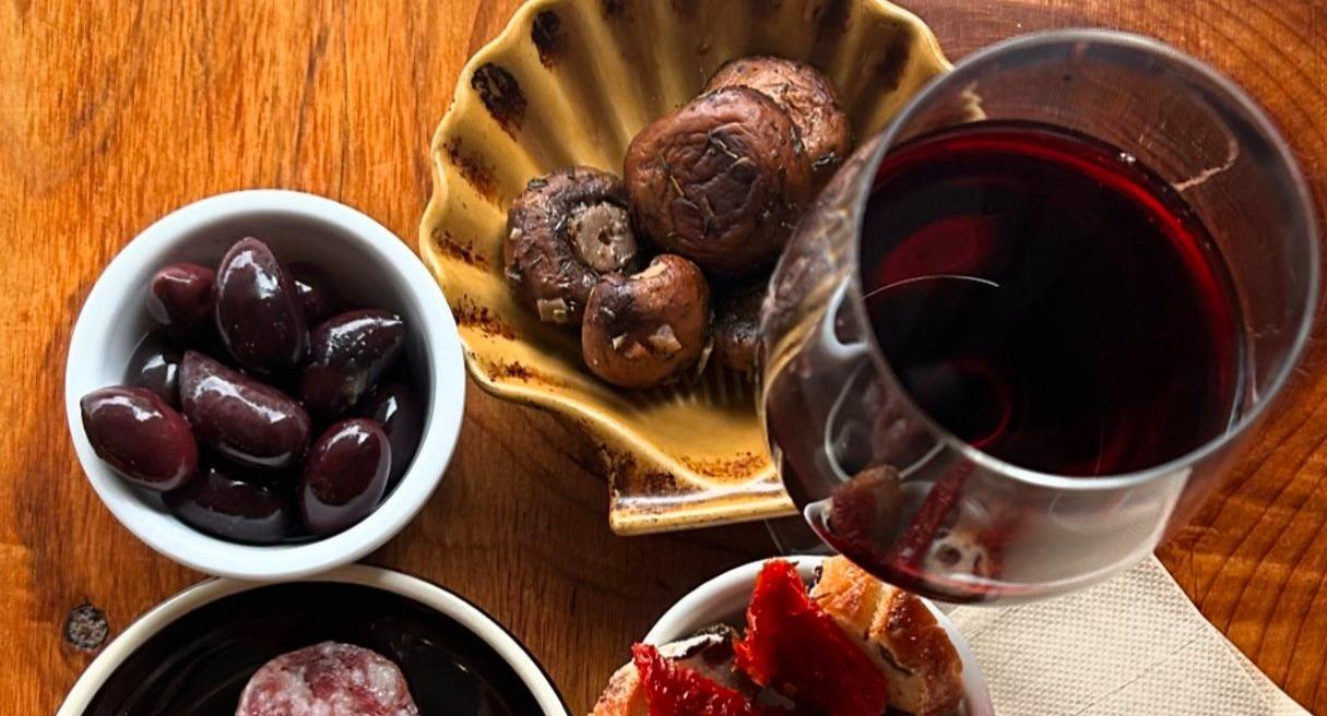 ReWine Queen St photo 2