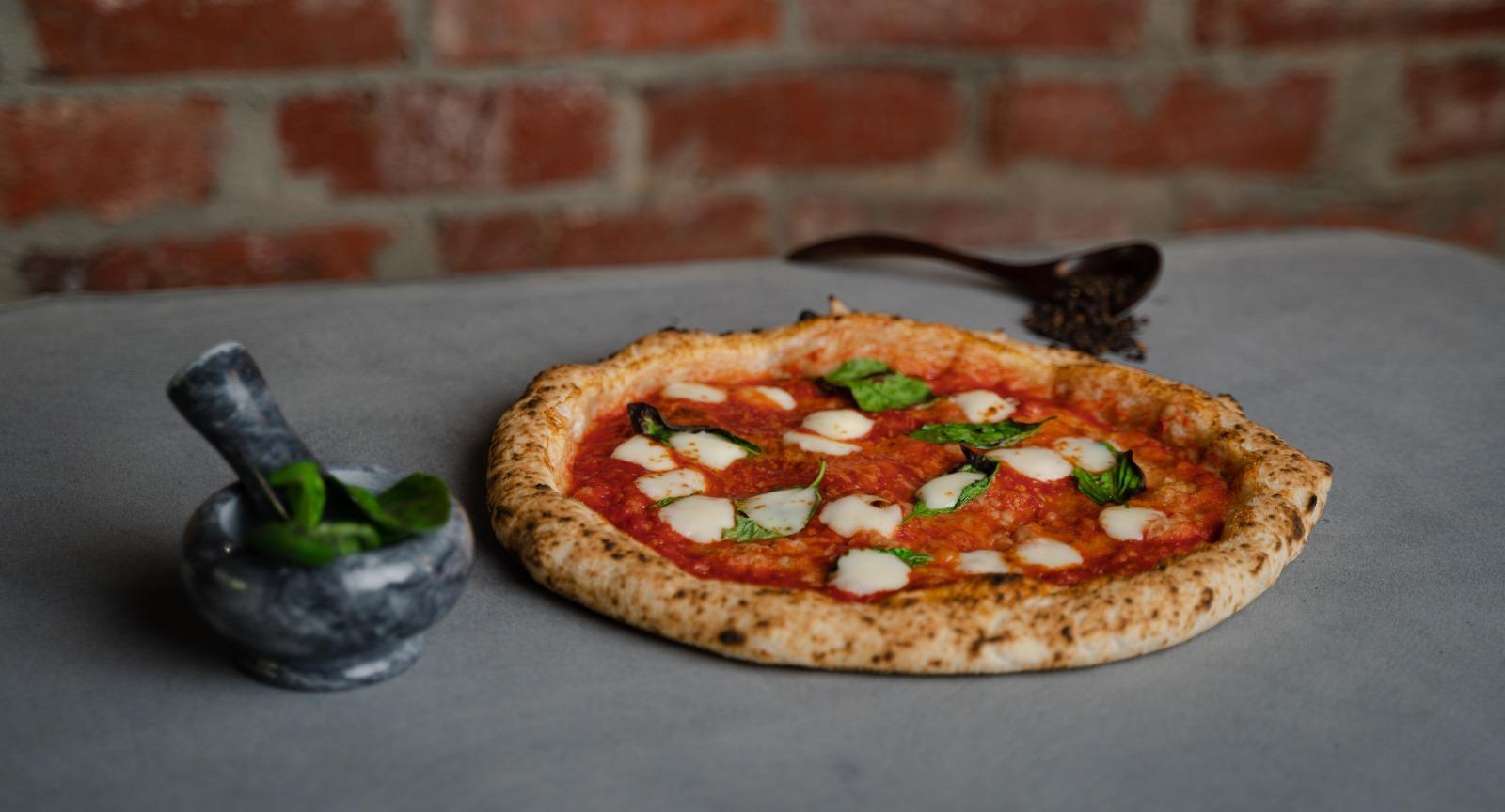 T Minus 90 Pizzeria photo 2