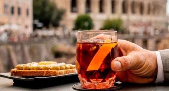 The Court Cocktail Bar