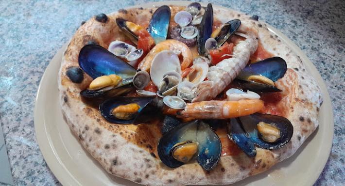 Pizzeria El Sombrero photo 2