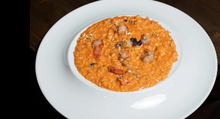 Oggi Restaurant & Cocktail Bar