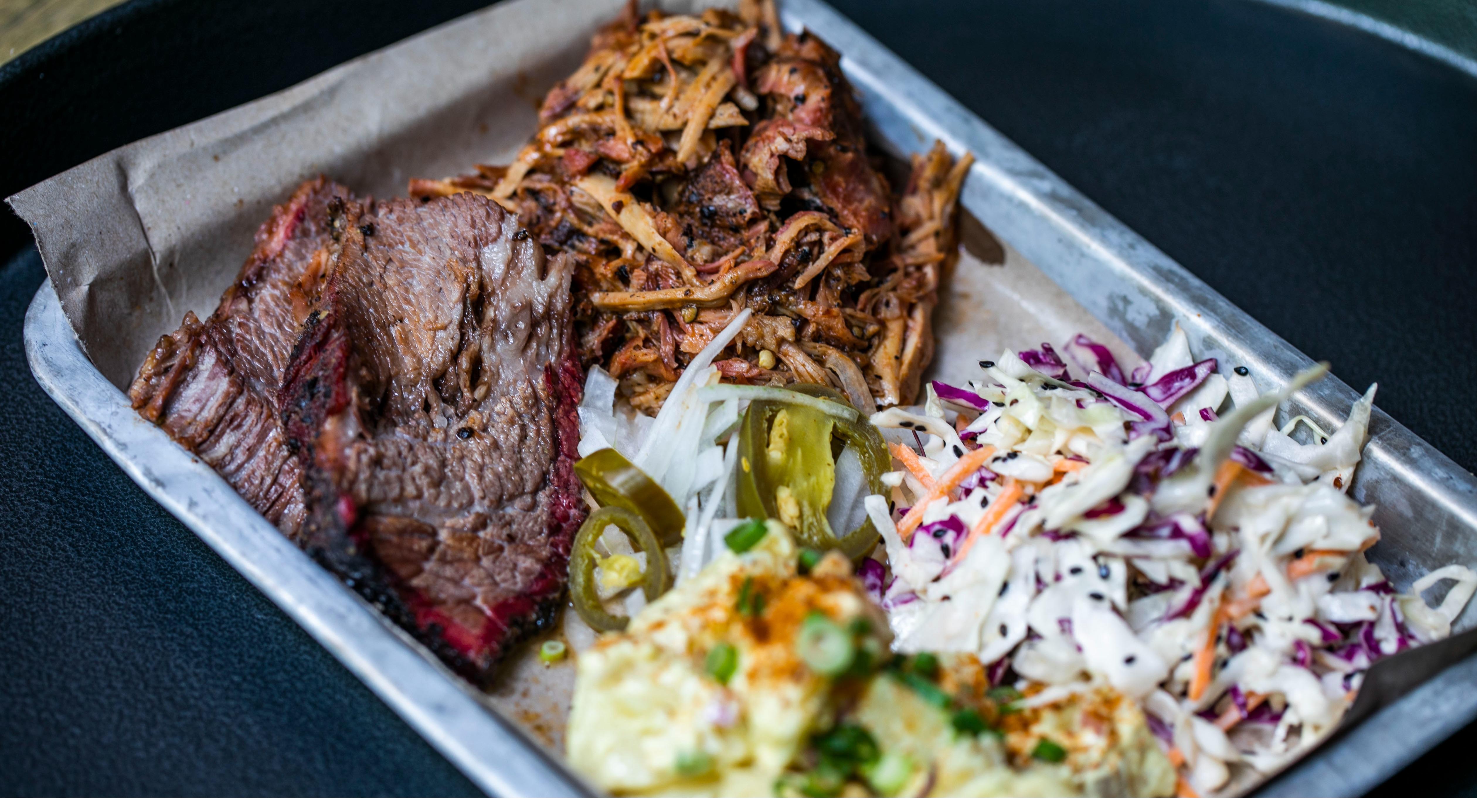 Decker Barbecue photo 3