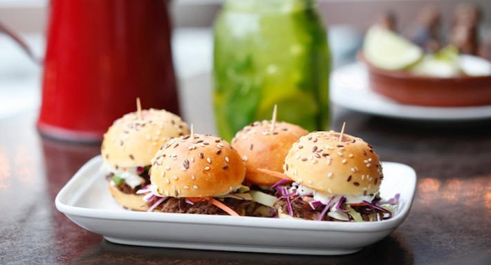 Cabinet Bar & Balcony