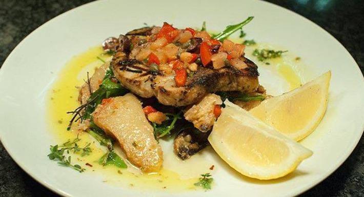 Meet the Greek photo 2