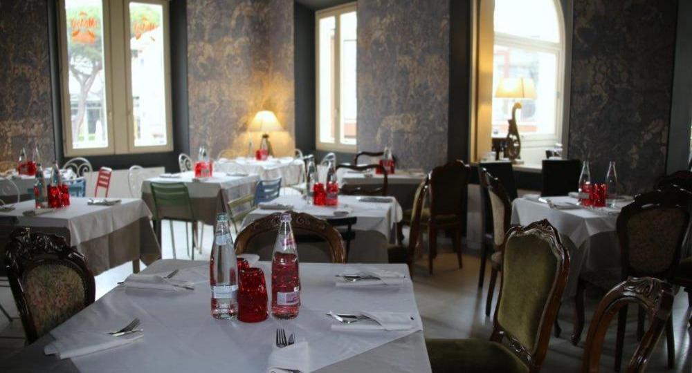 Ristorante Embassy & American Bar photo 2