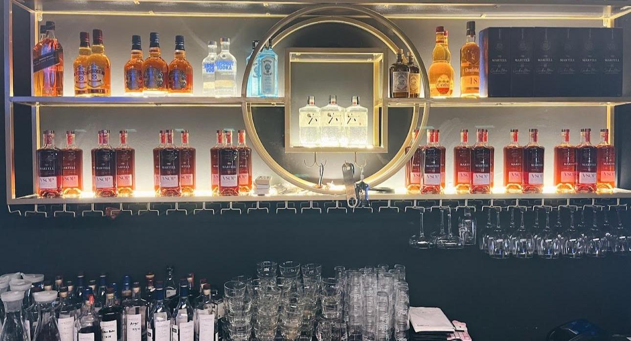 Round 1 Karaoke Pub photo 2