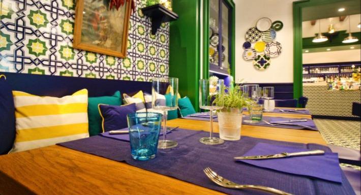 Mo Mo Kitchen & Bar photo 3