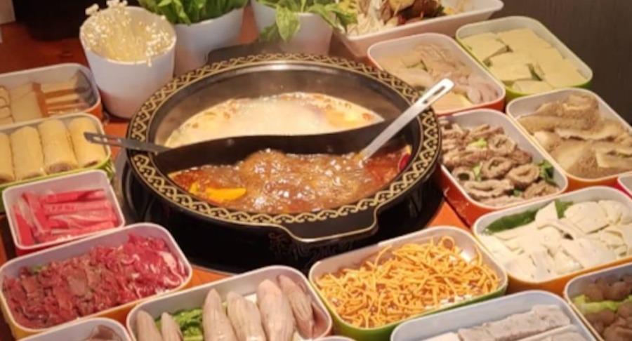 Liu Po Chuan Chuan Xiang Huo Guo 六婆串串香火锅 photo 2