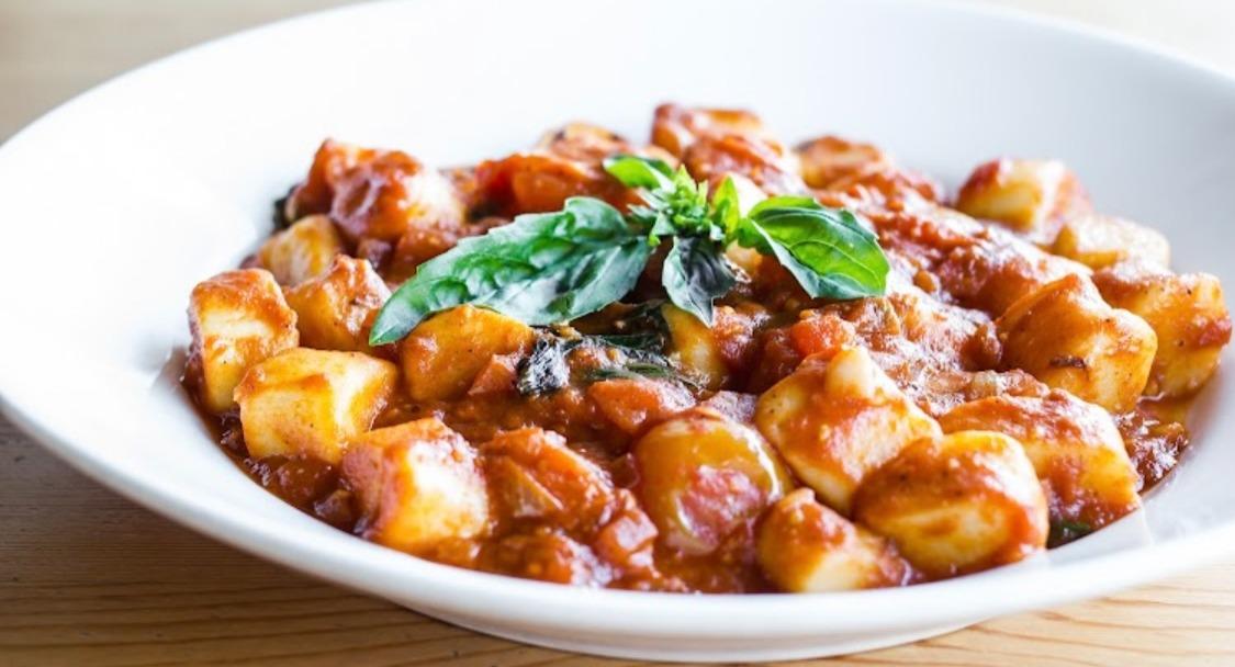 Via Fratelli Woodfire Pizza Restaurant