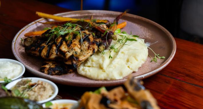 Huqqa Lounge Restaurant & Cafe photo 4