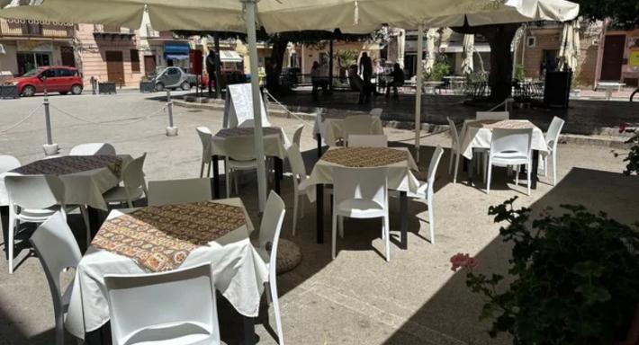 Cosi Ri Capricciu - Piazza Umberto I photo 3