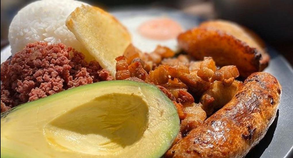 La Colombianita photo 2