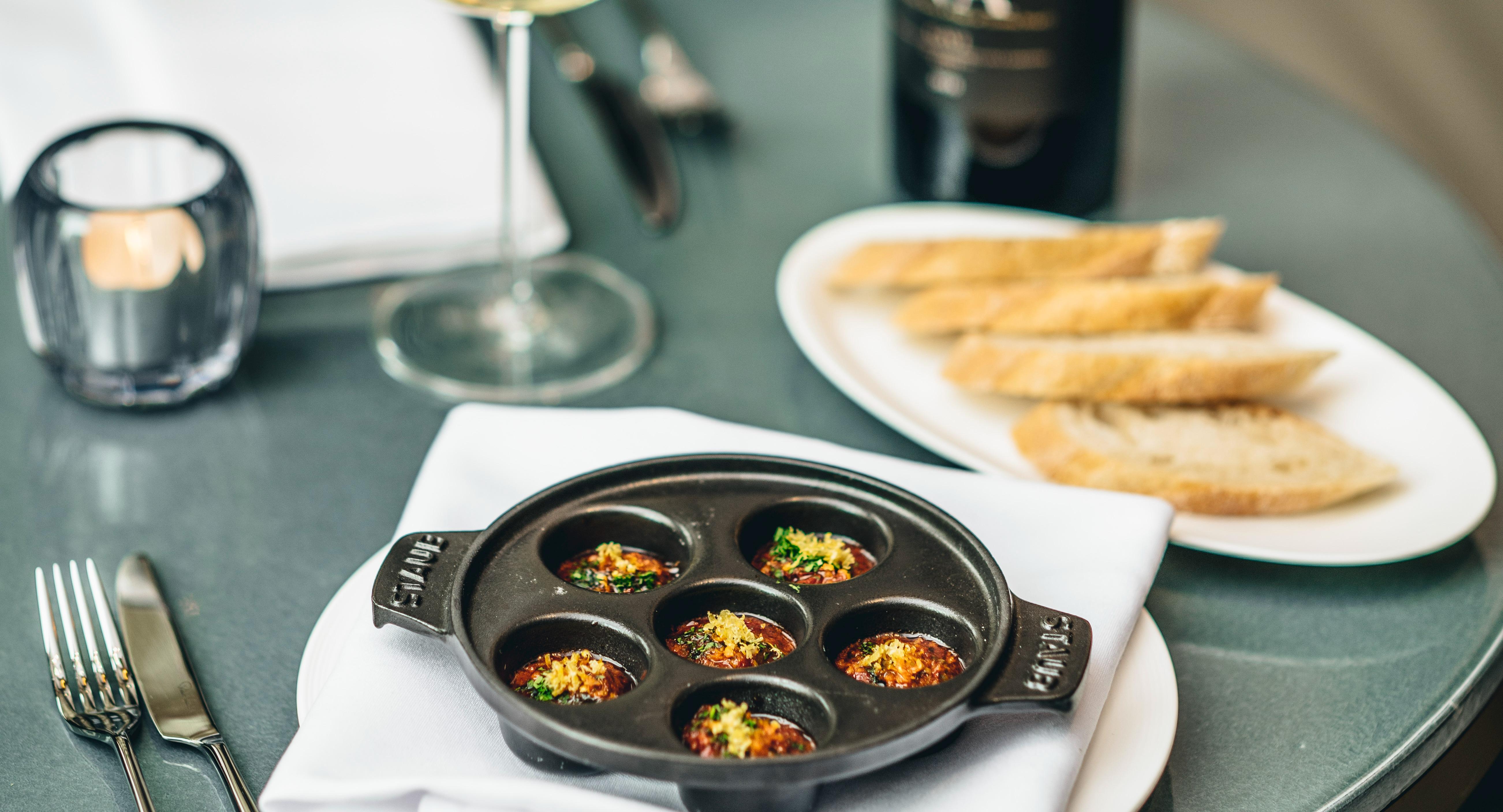 Whitcombs at The Londoner photo 2