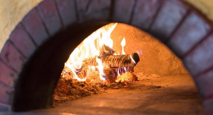 Pizza on Tour Cara Mia photo 2