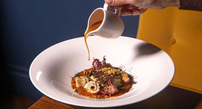 RAW restaurant photo 5