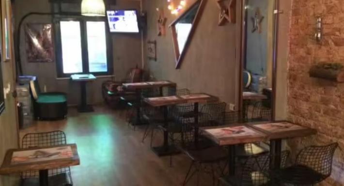 Leon Pub Moda photo 2