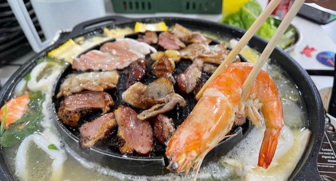 Le Thai Mookata photo 4