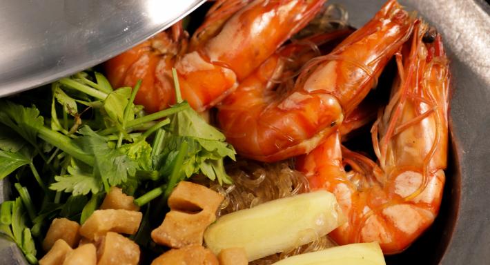 Moon Thai Kitchen photo 2