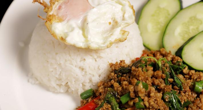 Moon Thai Kitchen photo 3