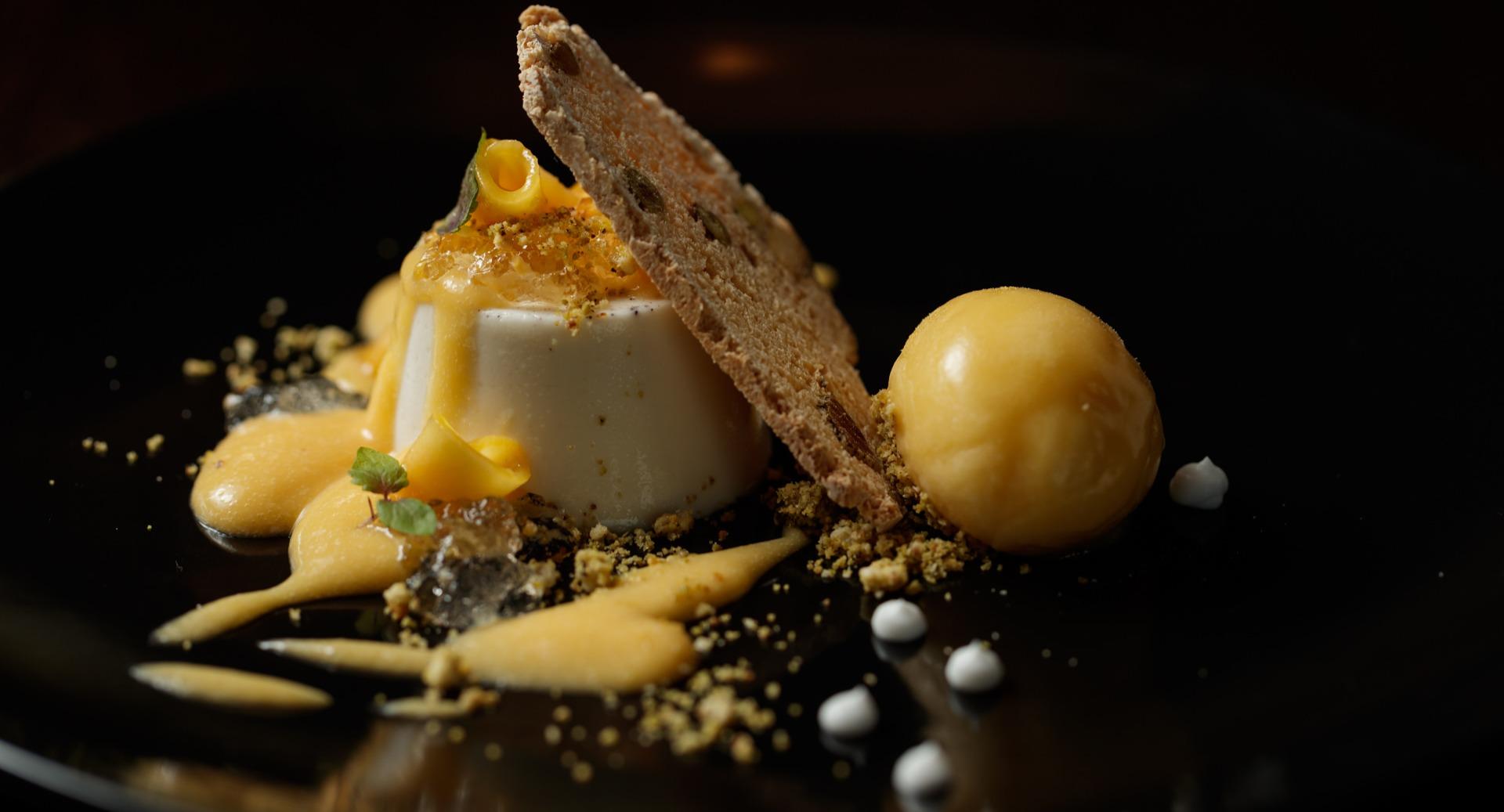 Skyline Bar & Restaurant photo 4