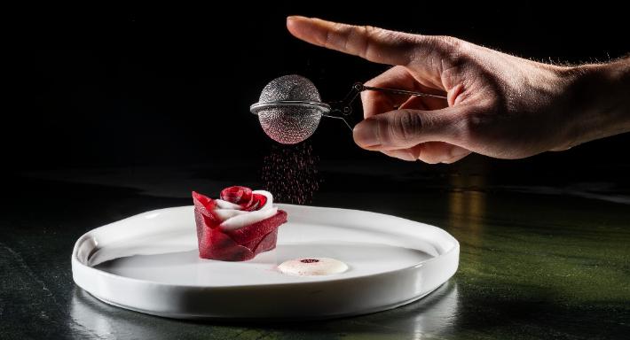 142 Restaurant photo 4