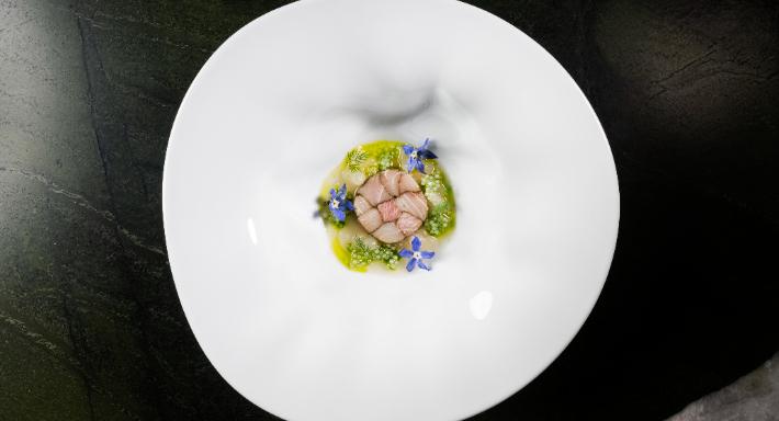 142 Restaurant photo 3