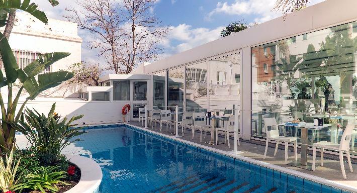 Sicilia's Cafe de Mar photo 4