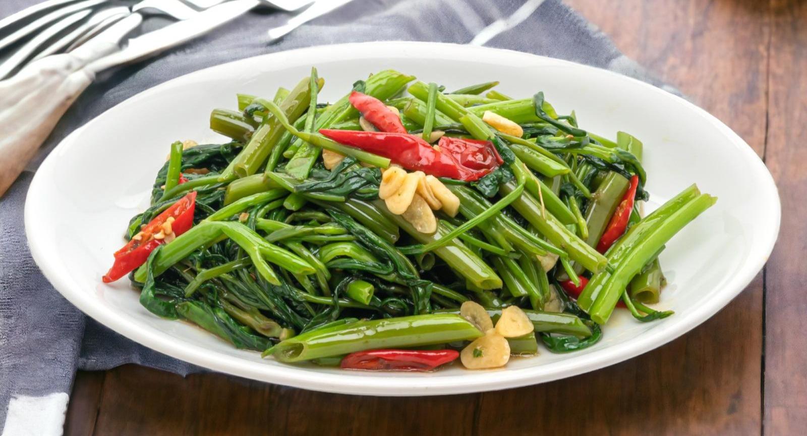 Huaikhwang Chicken Broth Noodle