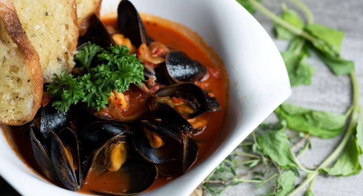 georges Madbar & Grill Siglap photo 3